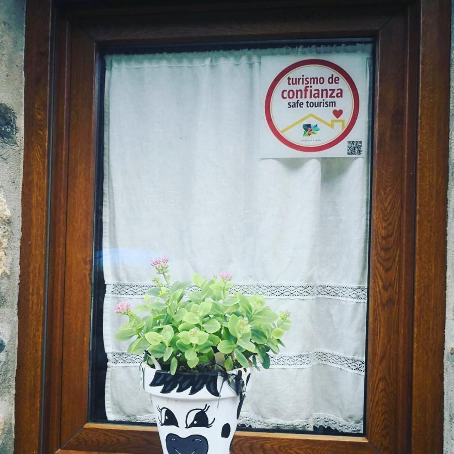 Casa Antonio Y Benina Vila Sosas de Laciana Exterior foto