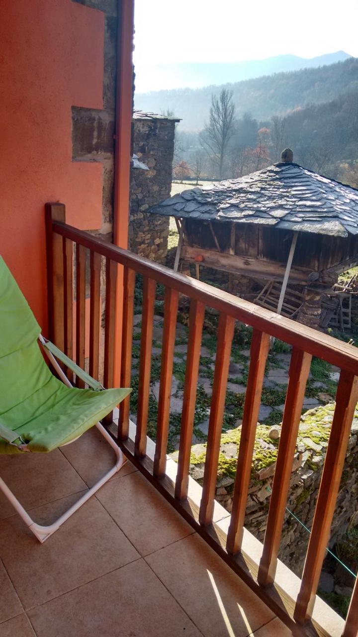 Casa Antonio Y Benina Vila Sosas de Laciana Exterior foto
